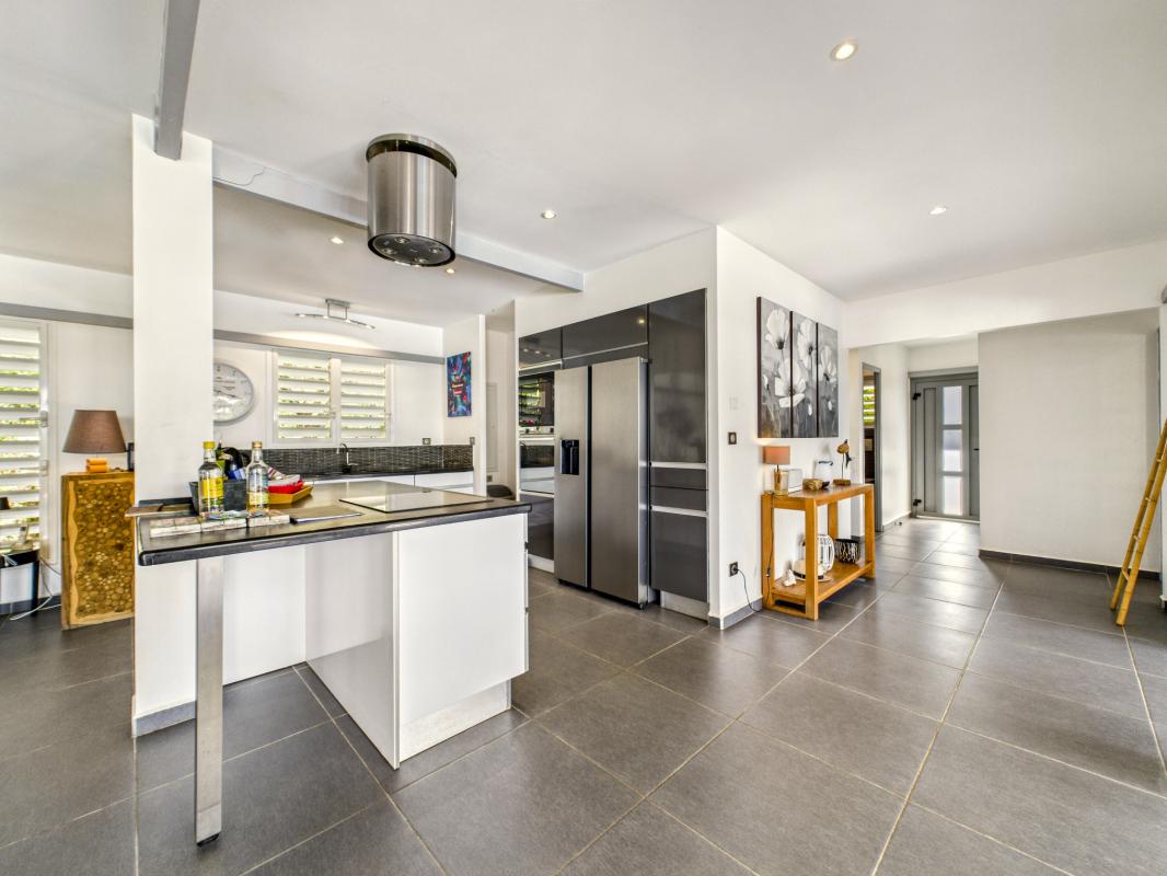 24.Location Villa piscine vue mer Saint François Guadeloupe_Cuisine